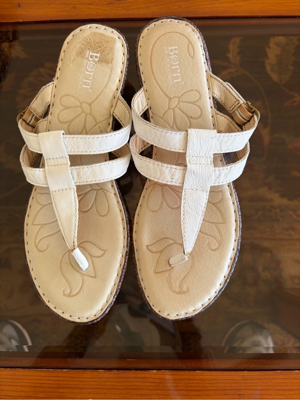 Born Iris White Leather Wedge T-Strap Sandals Size 8